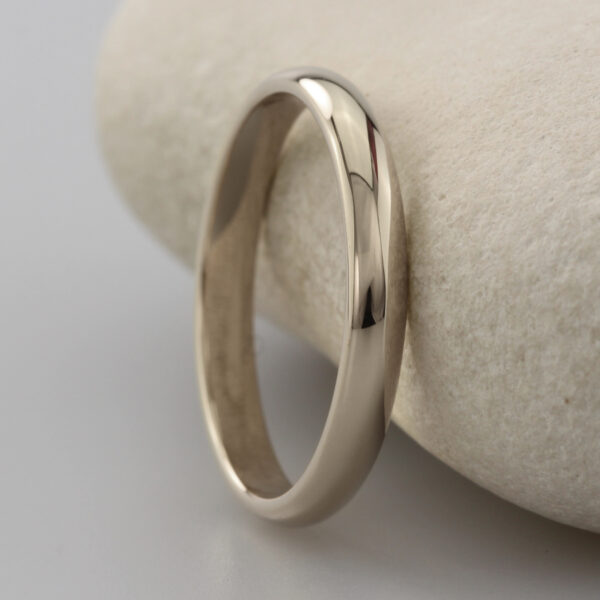The Wanlock: Recycled 14ct White Gold Wedding Ring with Polished finish