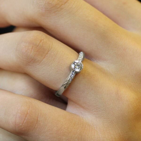 The Ruel: Handmade 18ct White Gold Twist Moissanite or Diamond Engagement Ring