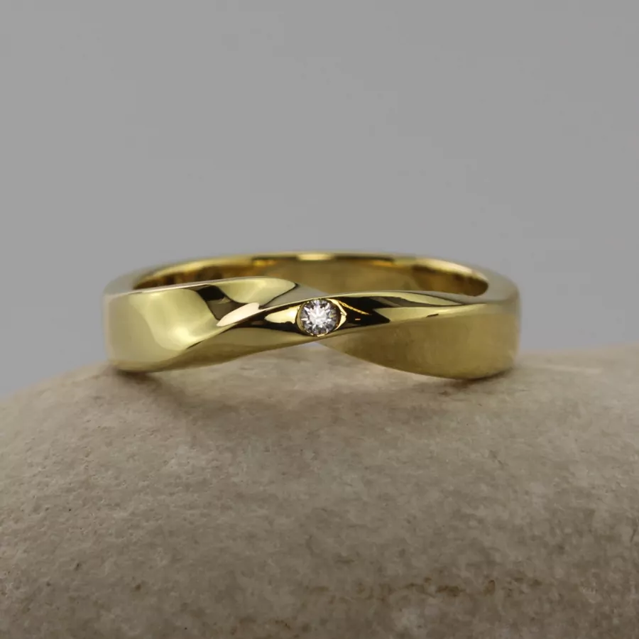 Hand Crafted Twisted Diamond Wedding Ring