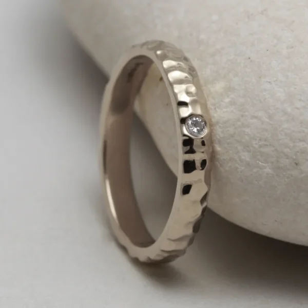 The Kinglass: Ethical 14ct White Gold Ring with Diamond, Moissanite or Sapphire