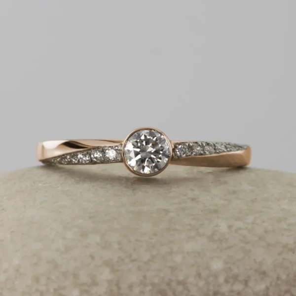 The Ruel: Handmade 18ct Rose Gold Twist Moissanite or Diamond Engagement Ring