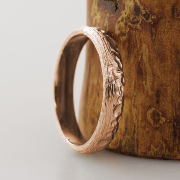 The Glenclach: 18ct Rose Gold Wedding Ring with Pebble Shoreline finish