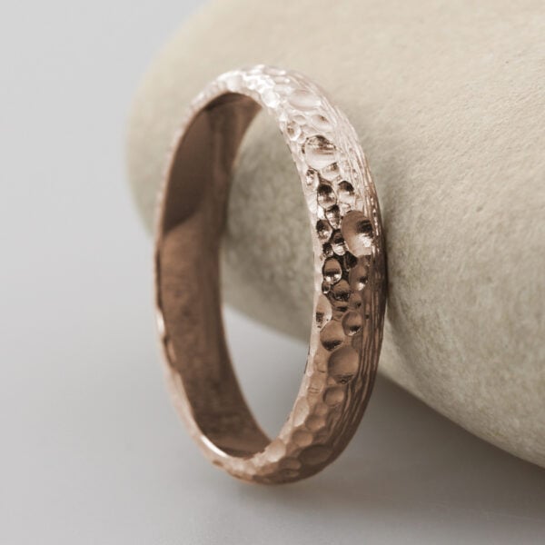 The Glenclach: 18ct Rose Gold Wedding Ring with Pebble Shoreline finish