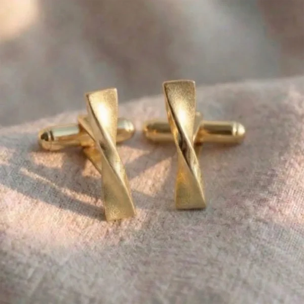 The Dartmoor Twist Cufflinks: 9ct Yellow Gold