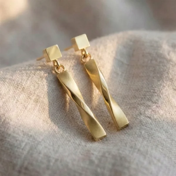 The Dartmoor Twist Drop Earrings: 9ct Yellow Gold