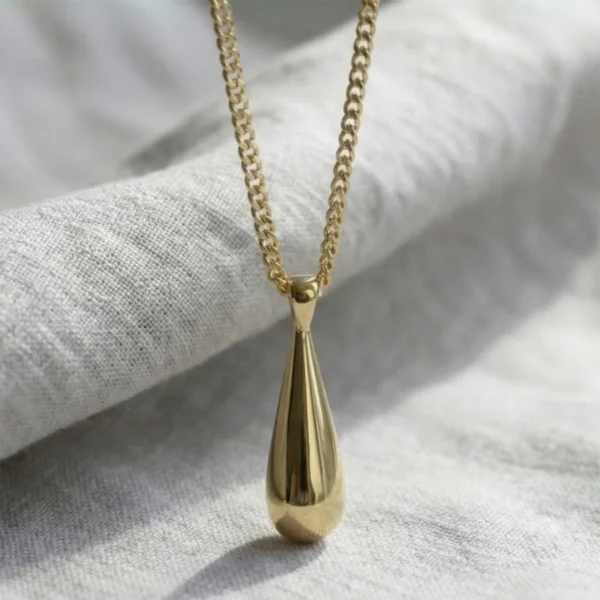 The Snowdonia Large Drop Necklace: 18ct Yellow Gold