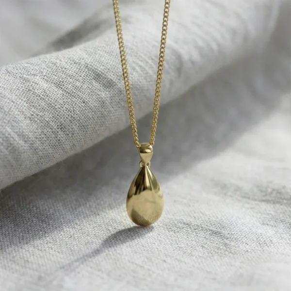 The Snowdonia Medium Drop Necklace: 18ct Yellow Gold
