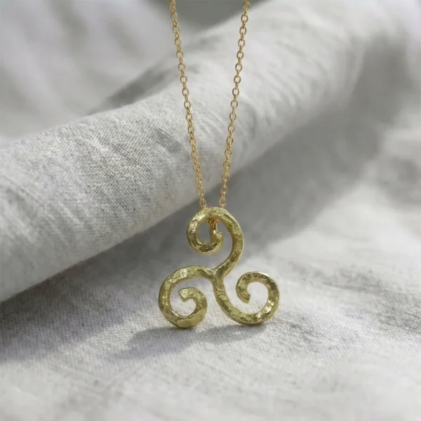Handmade 18ct Yellow Gold Triskeles Celtic Love Knot Pendant